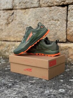 Altra Lone Peak 8