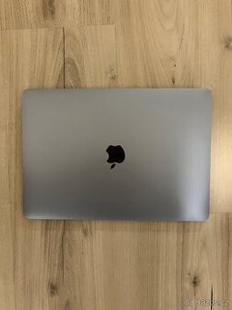 MacBook Air 2020 TOP STAV