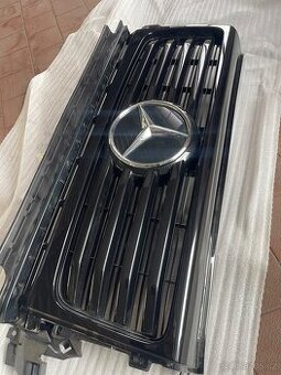 Prodej přední mřížky AMG Mercedes G 580 EQG 2025