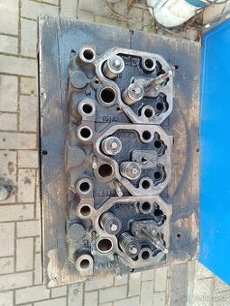 Hlavy motoru na Zetor