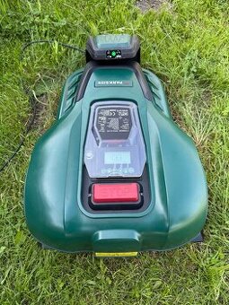 Robotická sekačka PARKSIDE Smart PMRDA 20-Li B2, 4Ah + garáž