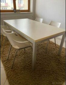 Jídelní stůl slonová kost Lino design a židle