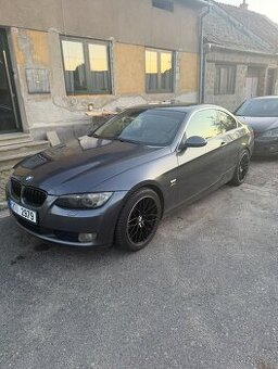 E92 325xi