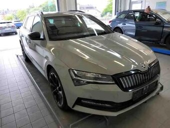 Škoda Superb sportline iV 2021,pano,tažné,360°kam,webasto