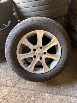 215/65r16 zimní + alu