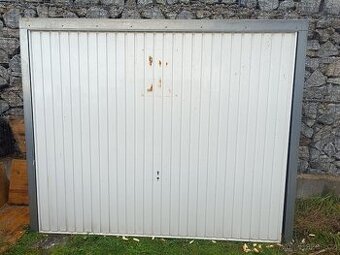 Výklopná vrata Hormann