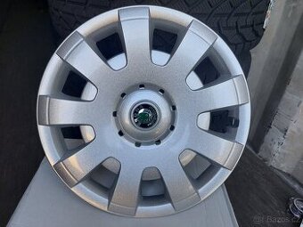 Originál poklice Škoda 16"
