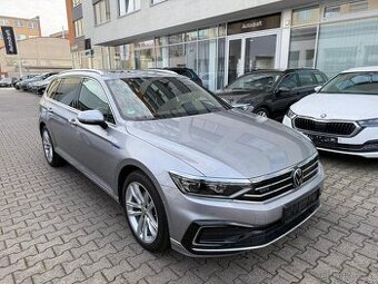 VW Passat B8 GTE Variant 1.4TSI 160kW DSG - záruka Autodraft