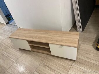 Tv stolek