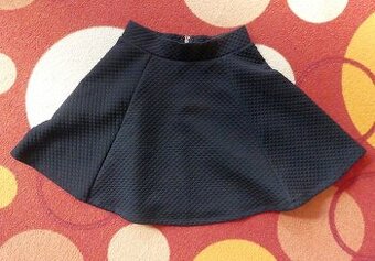 Sukně černá, dívčí, pevný pas, na zip, 60 cm pas