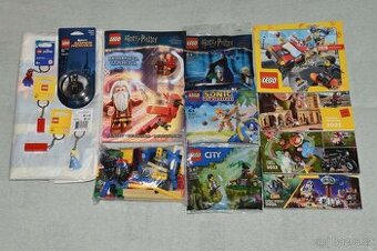 Lego Mix Věcí (Katalogy, Polybagy, Přívěšky, Dílky...)