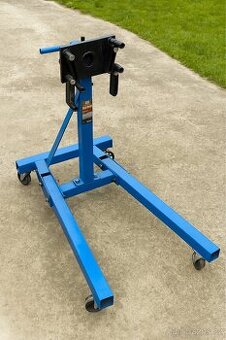 Pronájem stojanu na motor (1000 kg) – Ostrava, FM