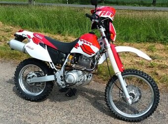 YAMAHA 600 TTR