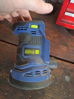 Excentricka akumulatorova bruska Alzatools