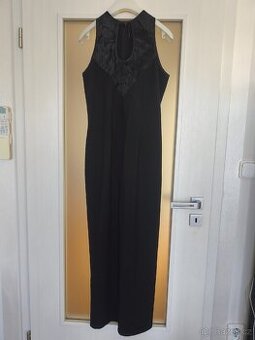 Dlouhé večerní šaty