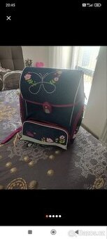 Dětská školní aktovka