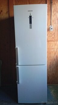 Lednice s mrazákem Samsung