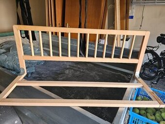 Dětská zábranana postel dřevěná