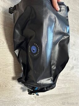 Nepromokavý obal na zrcadlovku