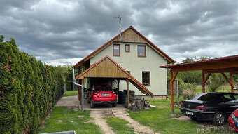 Prodej RD 5+kk se zahradním domkem ve spodní části města Zno