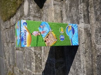 Dětské pískoviště s bazénem...