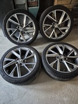 Originál alu kola Škoda 5x112 R18 Vega Platinum