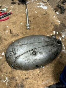 Víko motoru Čz 150C