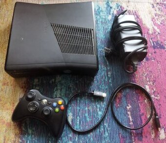 Xbox360S - 250GB + zdroj + ovladač
