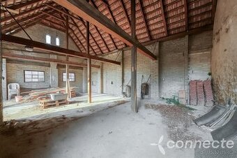 Pronájem skladovacích a provozních prostor s velkým pozemkem