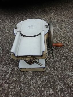 Retro - řezačka na zeleninu