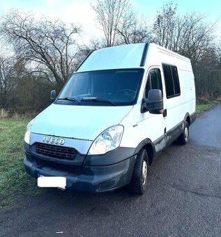 3.5t obytná 5míst dodávka 2.3D 93kW Iveco Daily 35S13