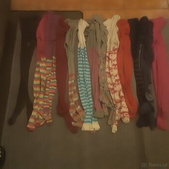 Punčocháče,  trička,  šatičky,  spodní prádlo atd