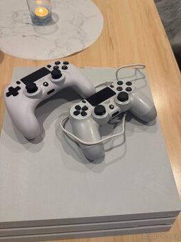 Playstation 4 pro 1gb