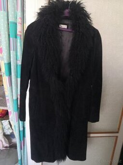 Semišovy kabát, límec merluska