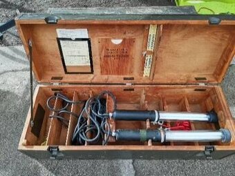 Vojenské bedny se světli