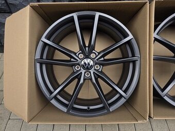 5x112 R19 VW Pretoria Passat Rline Nepoužite