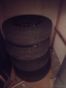 Zimní gumy 195/65 r15