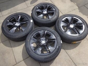 Skoda Elroq / Skoda Enyaq letna sada kol 235/55R19