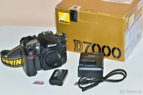 Nikon D7000 + příslušenství