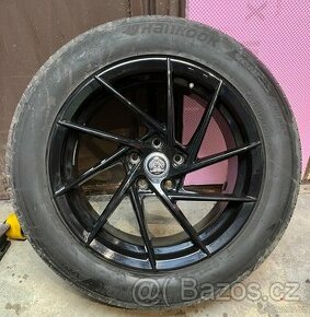 Letní sada Hankook Ventus 225/55 R17 a YAKUZA JAPAN model RA