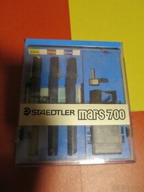 SADA TECHNICKÝCH PER STAEDTLER MARS MATIC 700
