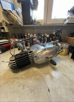 Jawa 555/550 motor