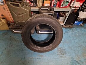 2 celoroční pneu Platin 215/60 R16