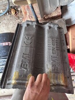 Betonová taška KM beta bridlicove černá - 1