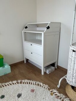 Přebalovací stůl/komoda SUNDVIK /IKEA