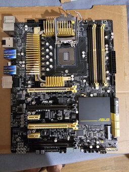 Asus Z87-WS - 1