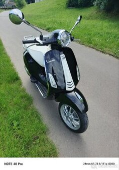 Vespa primavera 125 - 1