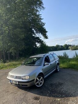 Volkswagen Golf IV - 1
