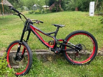 Specialized demo 8 half carbon