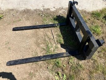 Paletizační vidle 2,5tuny kované.